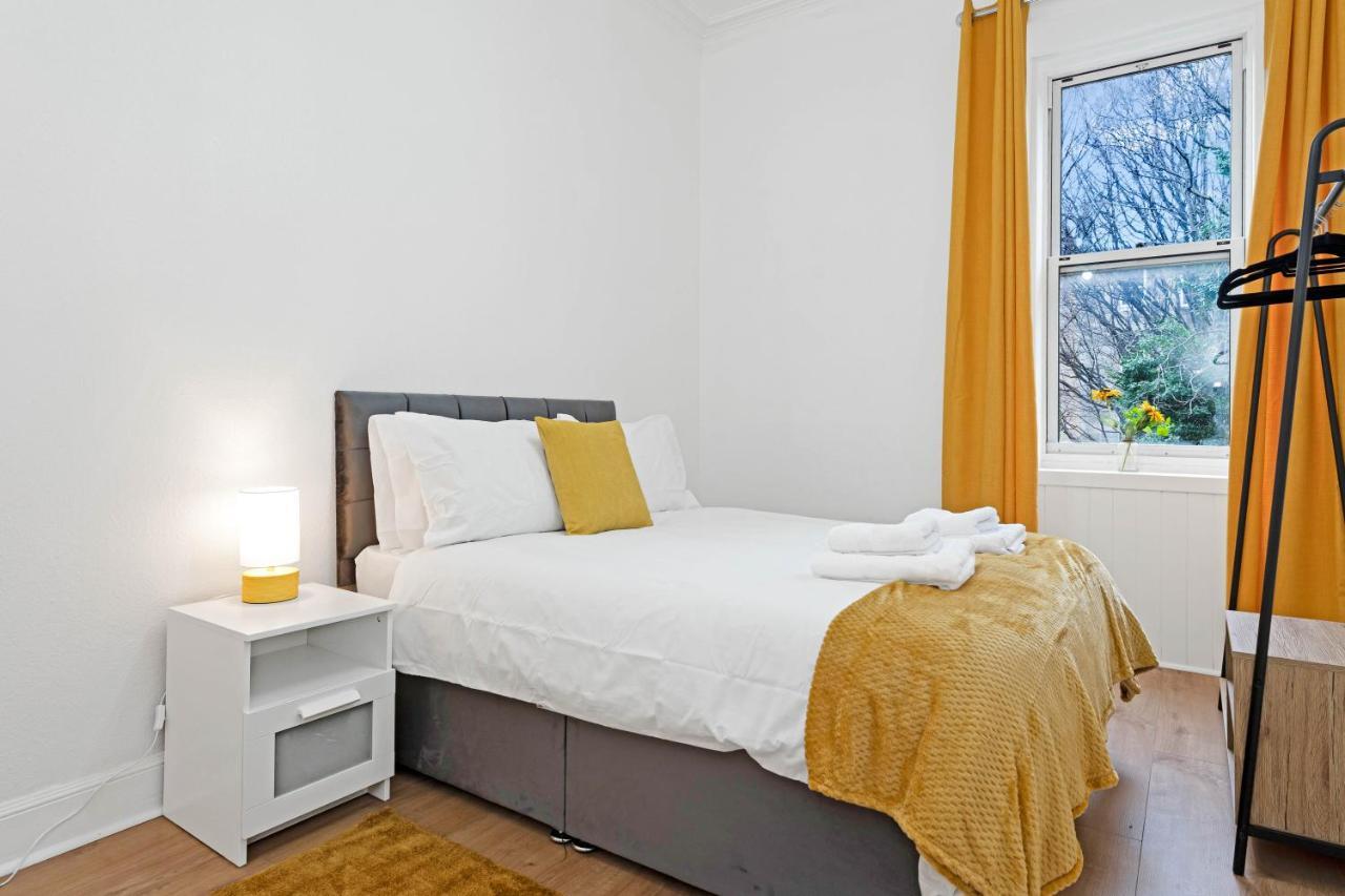 Wonderful & Comfy 2 Bedroom Apartment - Close To City Centre - Free Parking Edinburgh Buitenkant foto